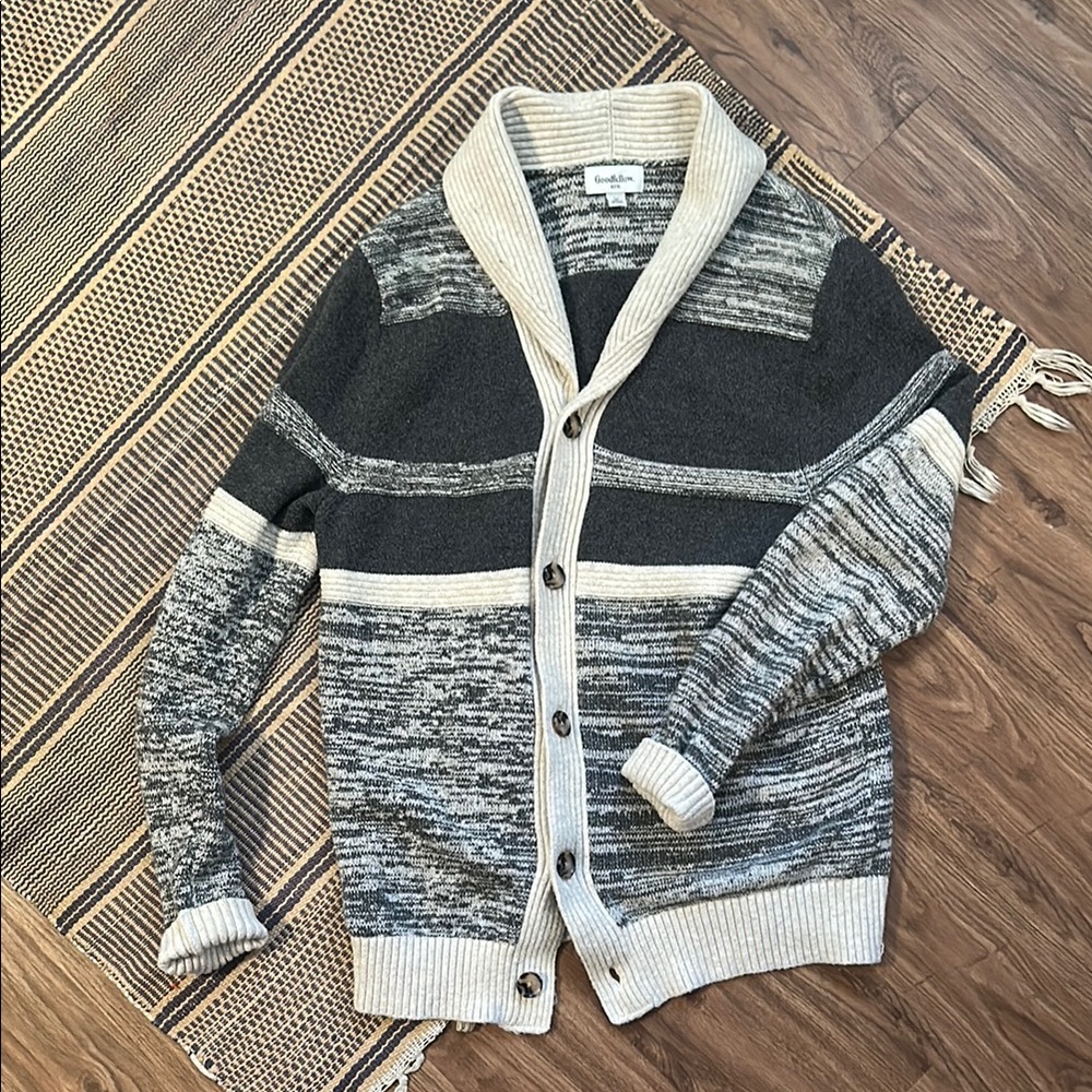Goodfellow & Co Gray and Cream Cardigan Sweater